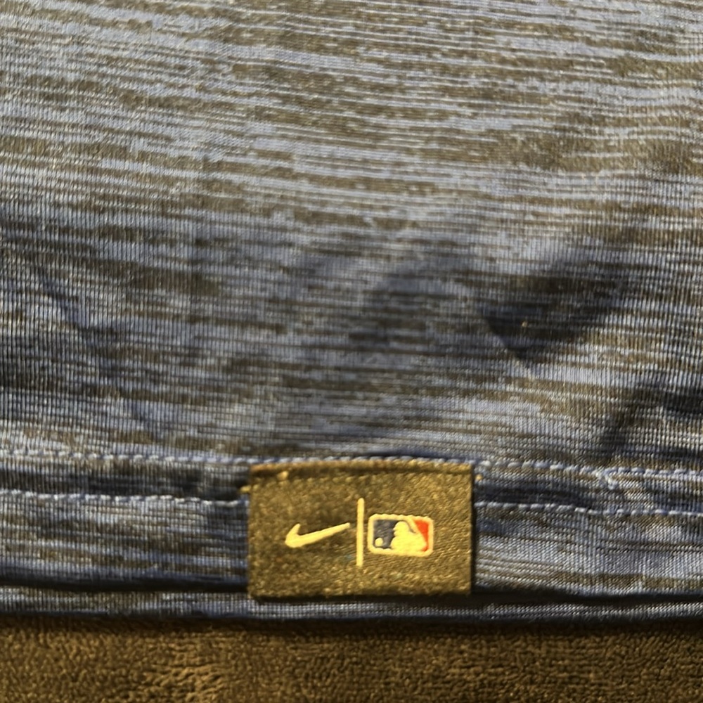 NWT New Nike T Shirt Chicago Cubs New! - Picture 5 of 6